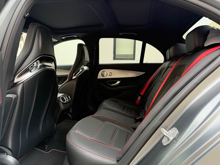 Mercedes-Benz E AMG 2018 immagine di auto #12