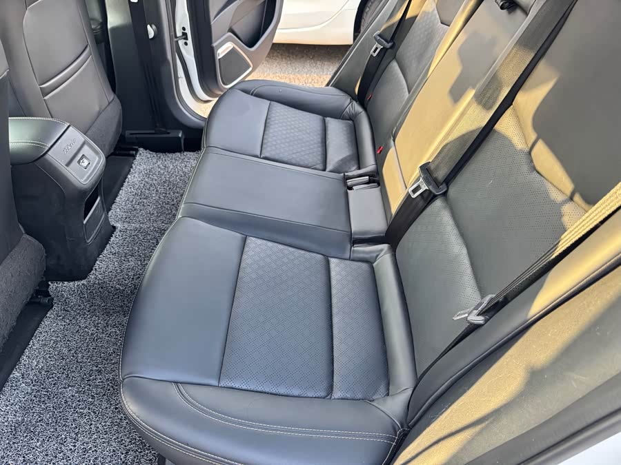 Changan Eado EV 2019 #12 Changan Eado EV 2019 car image #12