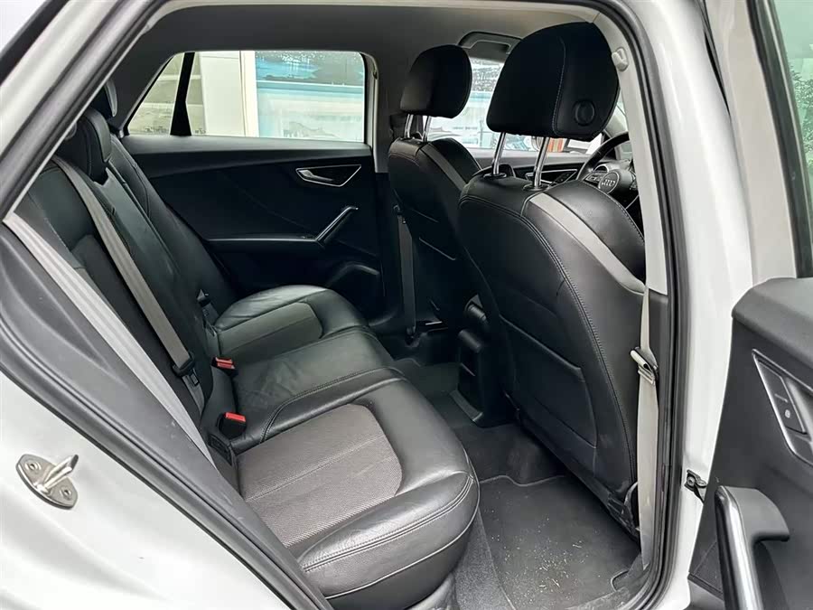 Audi Q2L e-tron 2020 #12 Audi Q2L e-tron 2020 صورة سيارة #12