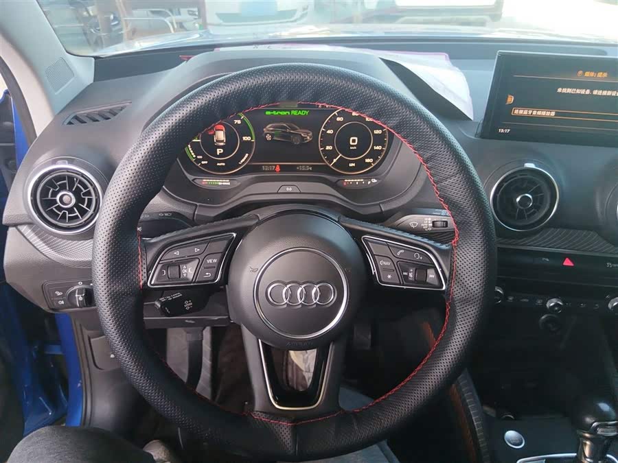 Audi Q2L e-tron 2020 car image #12