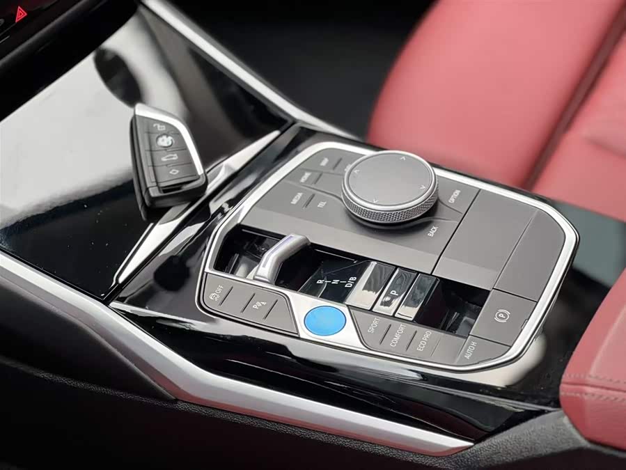 BMW i3 2024 car image #12