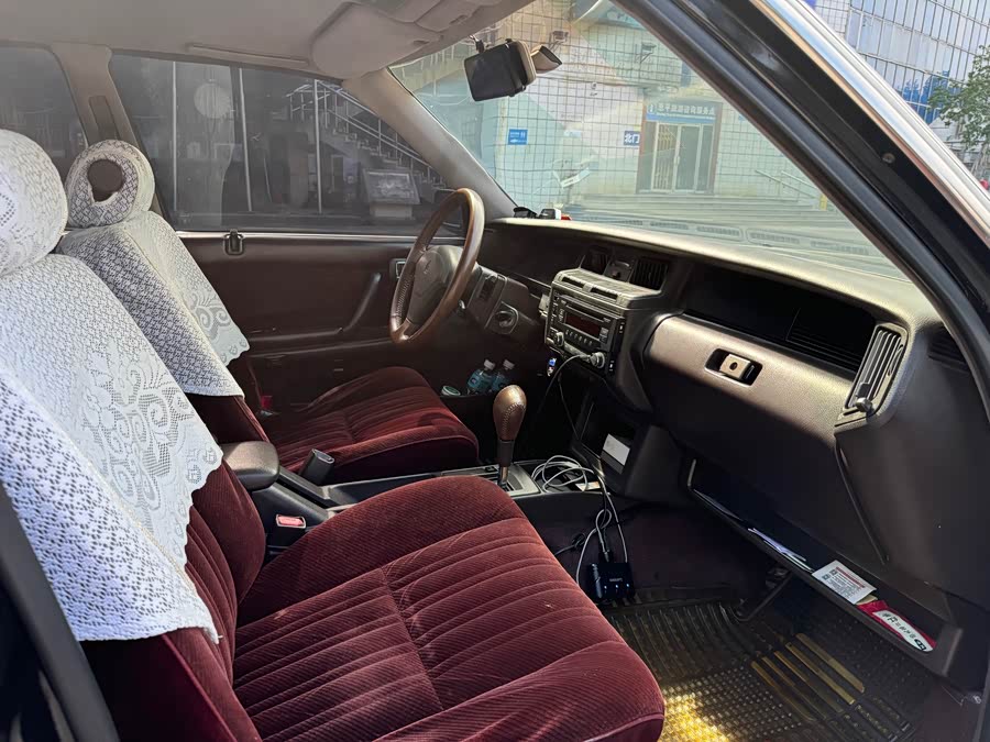 Toyota Crown 1993 immagine di auto #12