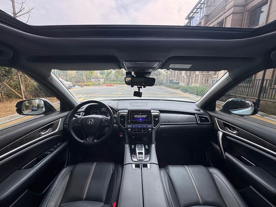 Honda UR-V 2023 car image #12