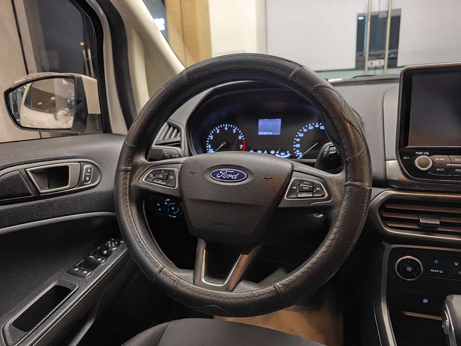 Ford EcoSport 2018 car image #12