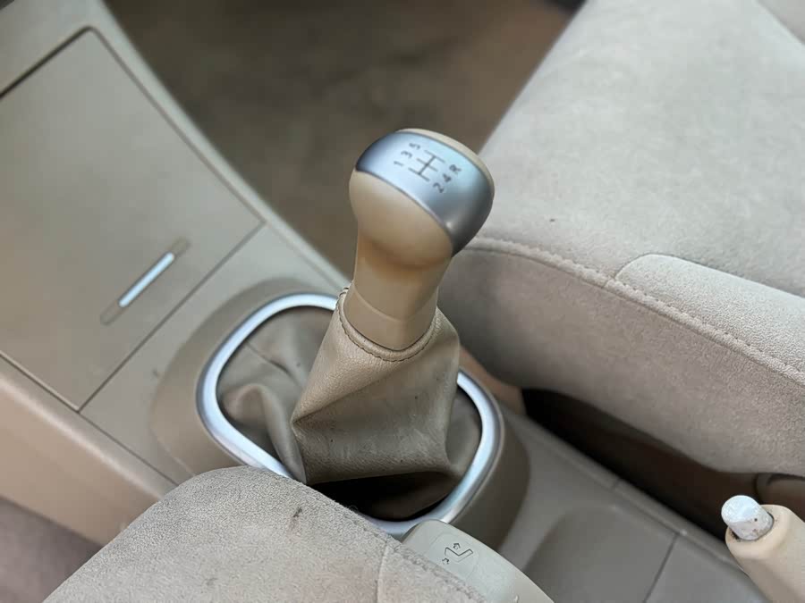 日产 颐达 2009 汽车图片 #12