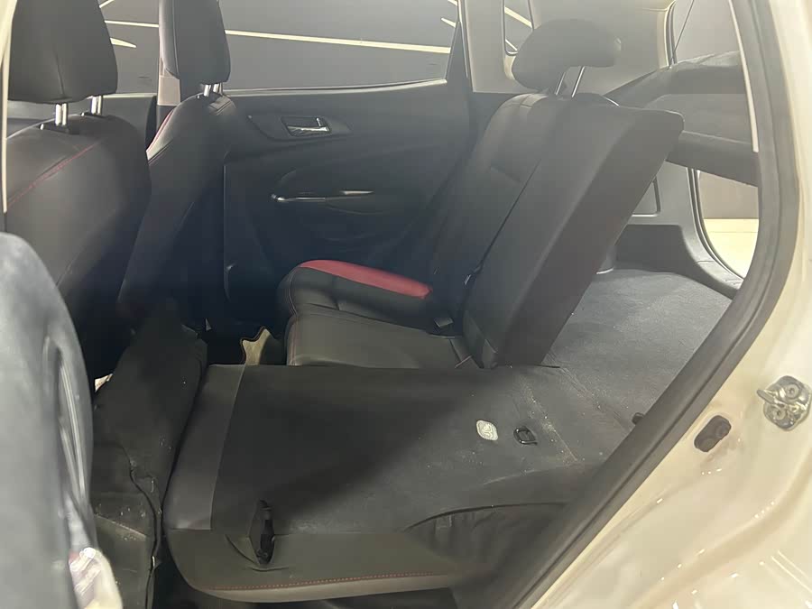 Changan CS15 2018 car image #12