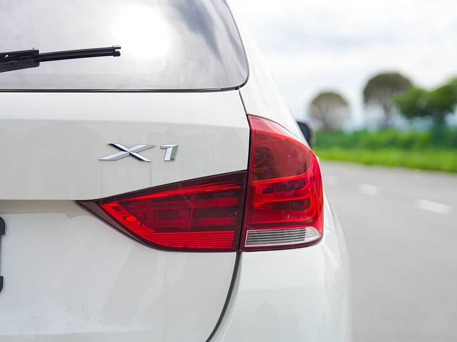 BMW X1 (Imported) 2011 imagen de coche #12