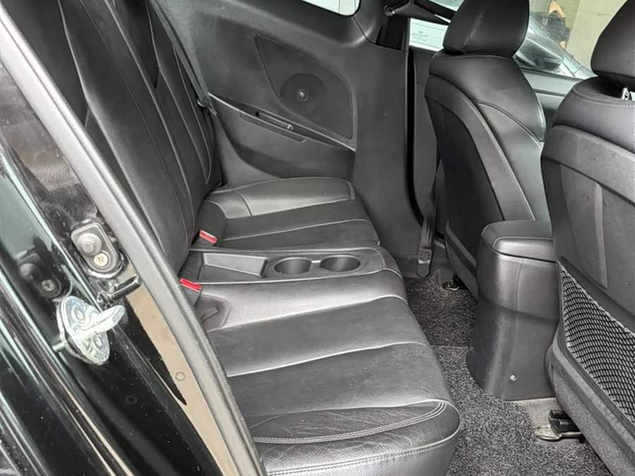 Hyundai Veloster 2013 #12 Hyundai Veloster 2013 car image #12