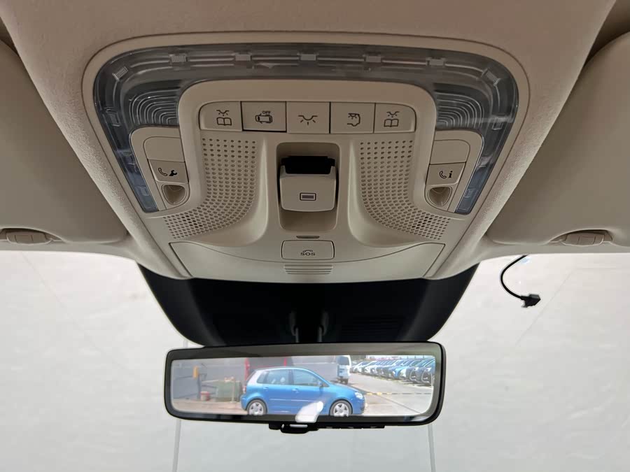 Mercedes-Benz V Class 2022 immagine di auto #12