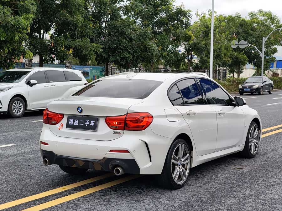 BMW 1 Series 2019 immagine di auto #12