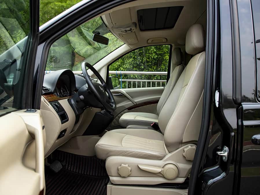 奔驰 唯雅诺 2013 汽车图片 #12