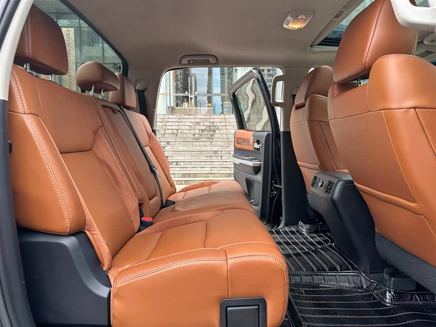 Toyota Tundra 2014 immagine di auto #12