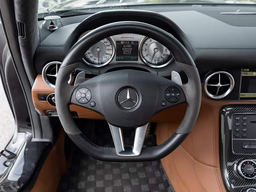 Mercedes-Benz SLS AMG 2014 #12 Mercedes-Benz SLS AMG 2014 car image #12