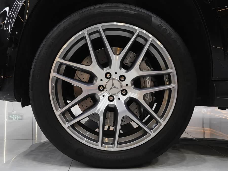 Mercedes-Benz GLS AMG 2016 car image #12