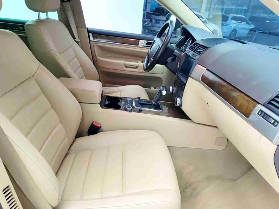 Volkswagen Touareg 2010 #12 Volkswagen Touareg 2010 car image #12