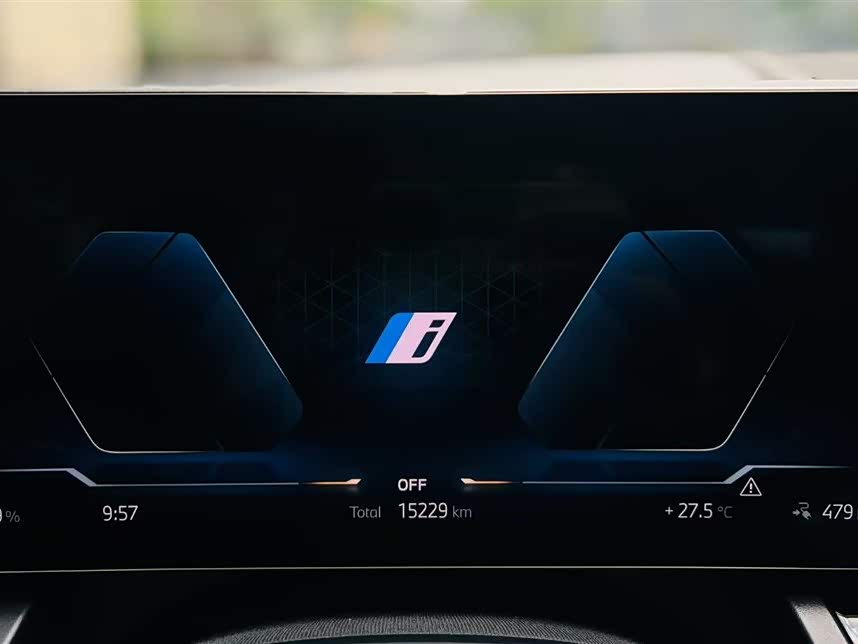 BMW i5 2024 immagine di auto #12