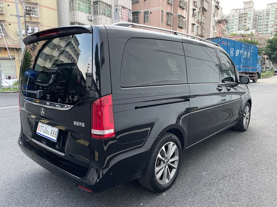 Mercedes-Benz V Class 2022 immagine di auto #12