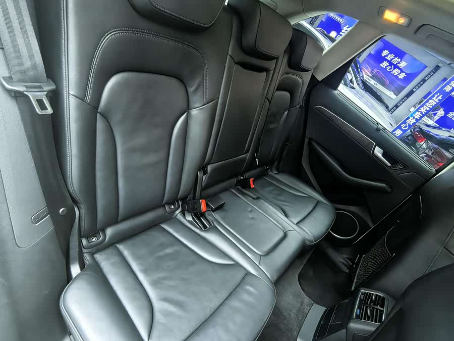 Audi Q5 (Imported) 2011 #12 Audi Q5 (Imported) 2011 car image #12