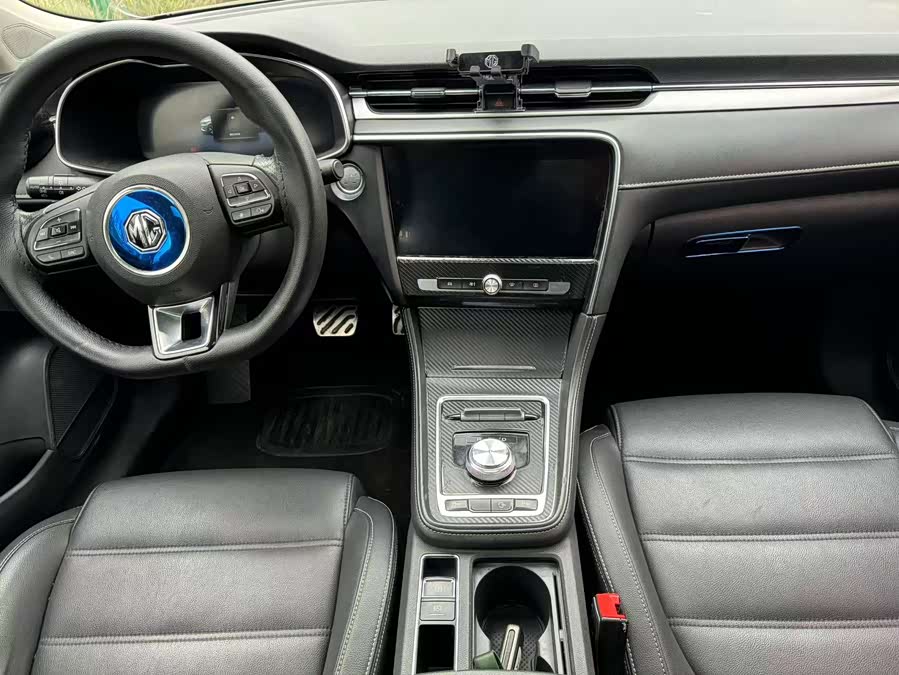 MG 6 New Energy 2019 car image #12