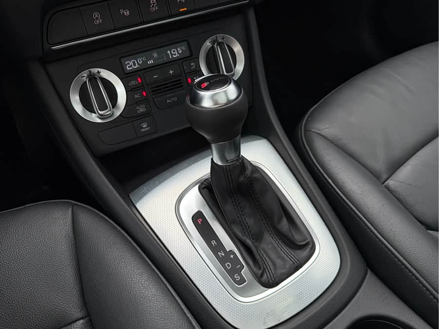 Audi Q3 (Imported) 2013 car image #12