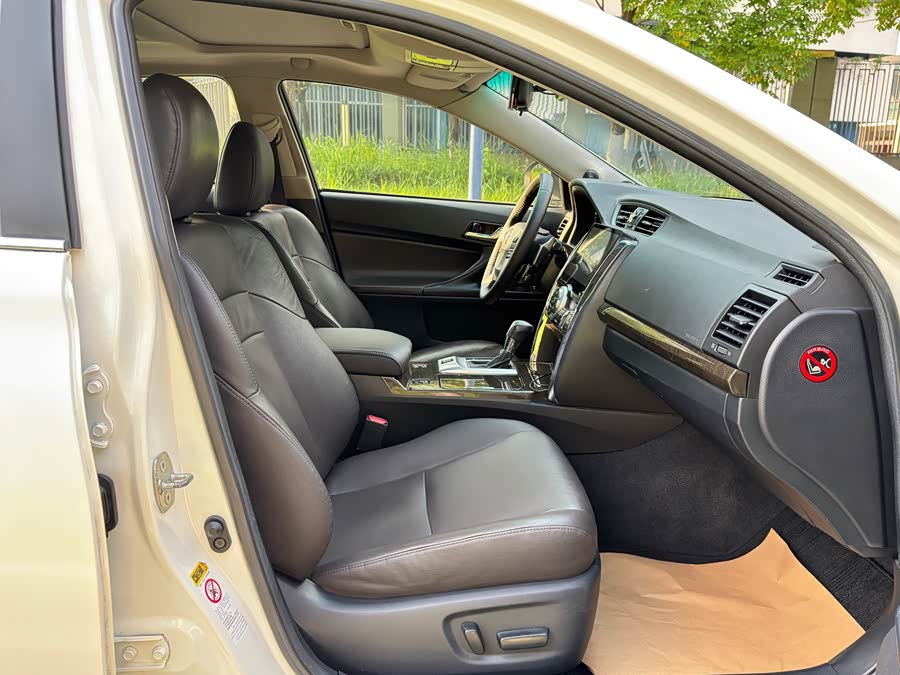 Toyota Reiz 2014 immagine di auto #12