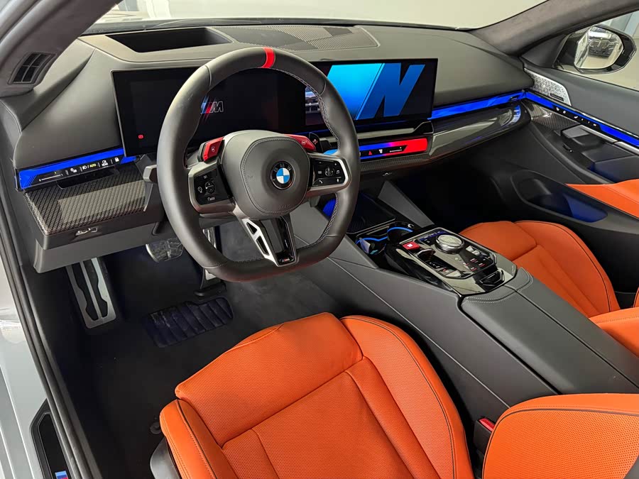 BMW M5 New Energy immagine di auto #12