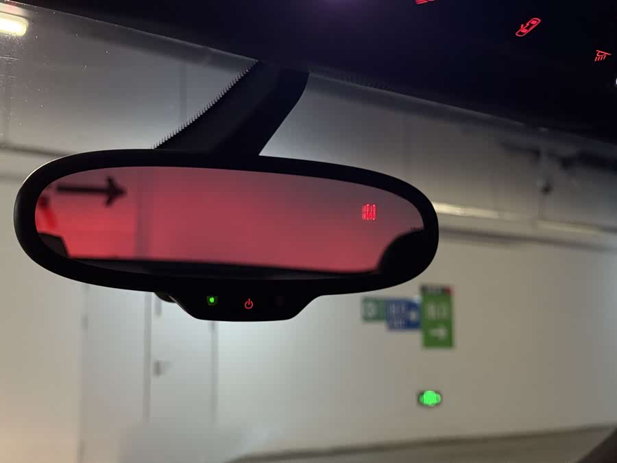 Audi TTS 2011 car image #12