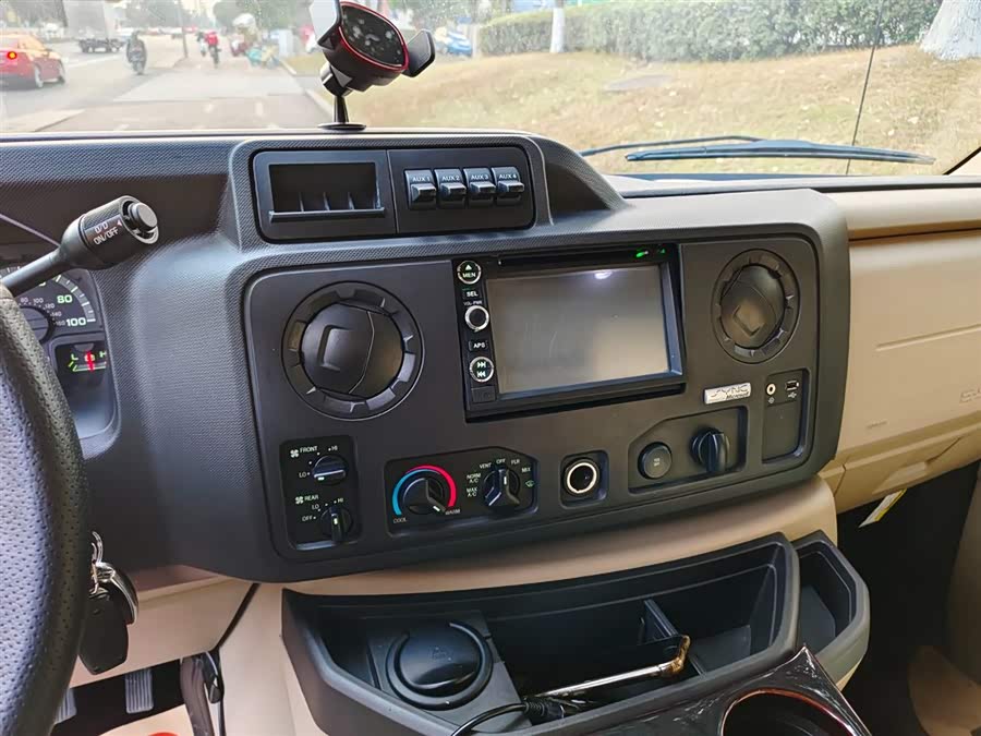 Ford E350 2013 image de voiture #12