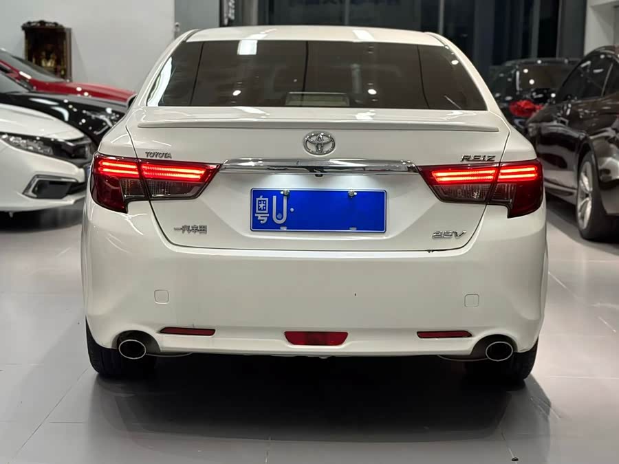 Toyota Reiz 2014 immagine di auto #12