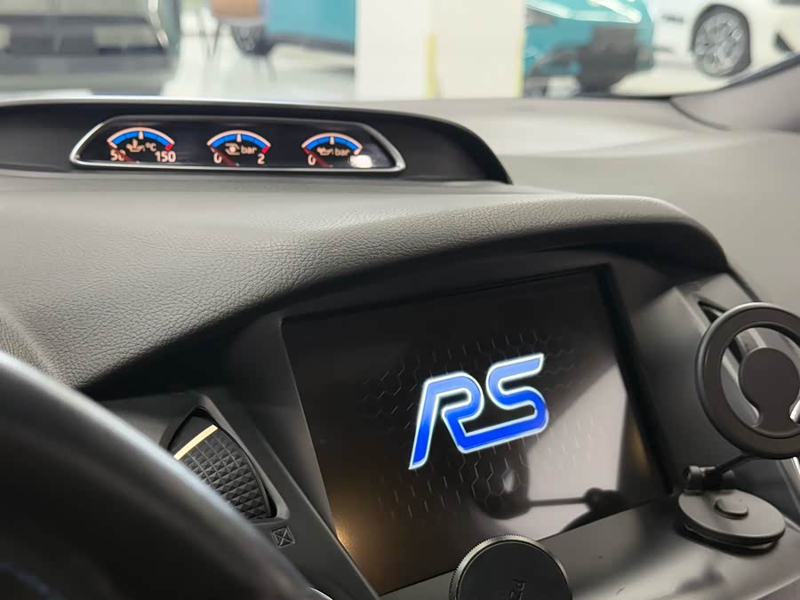 Ford Focus (Imported) 2019 car image #12