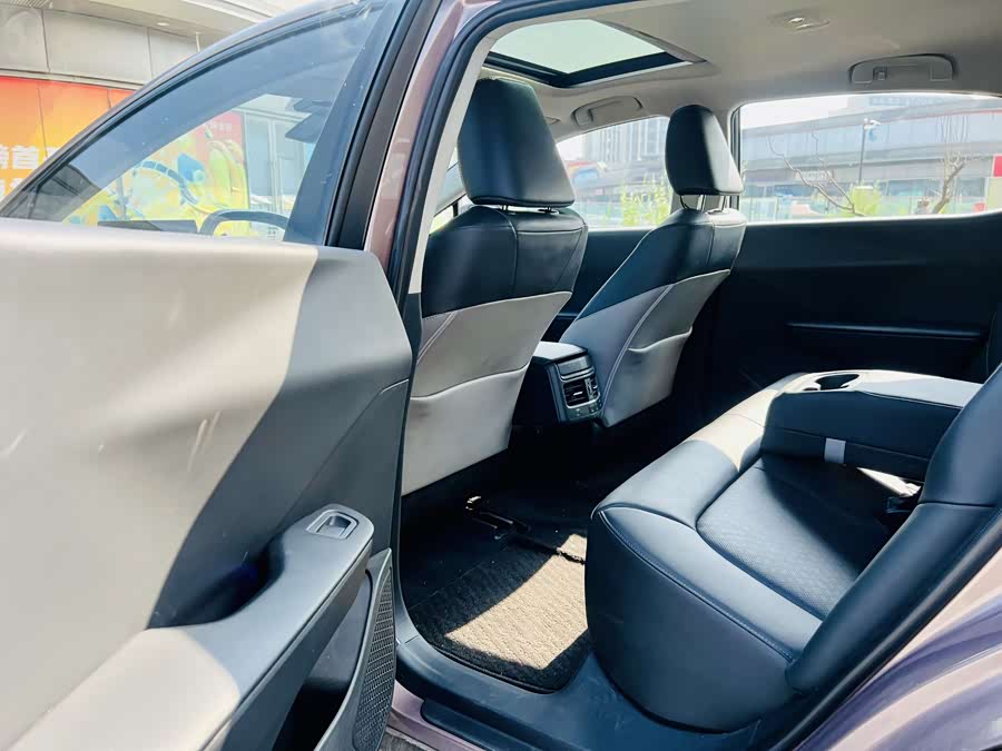 BYD e1 2023 car image #12