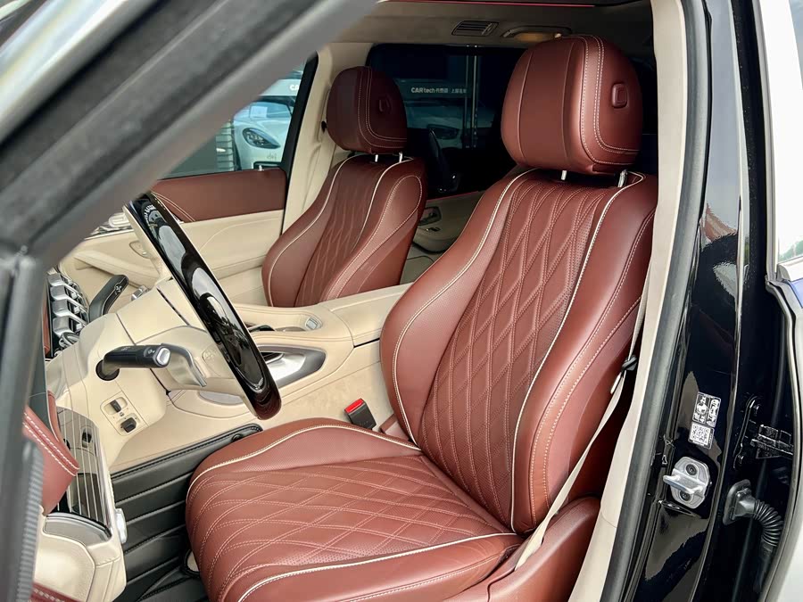 Mercedes-Benz Maybach GLS 2024 صورة سيارة #12