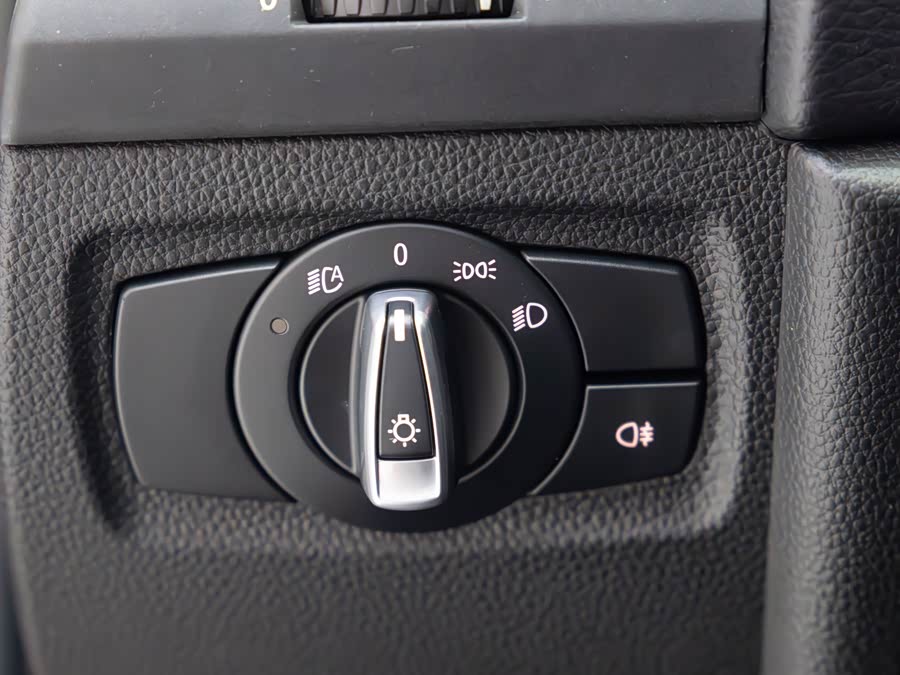 BMW 1 Series M 2013 car image #12