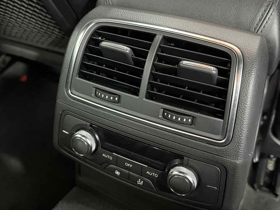 Audi S6 2013 car image #12