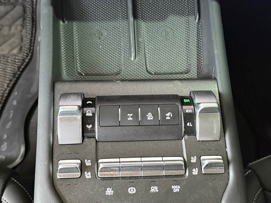 Tank 300 New Energy 2025 #12 Tank 300 New Energy 2025 car image #12