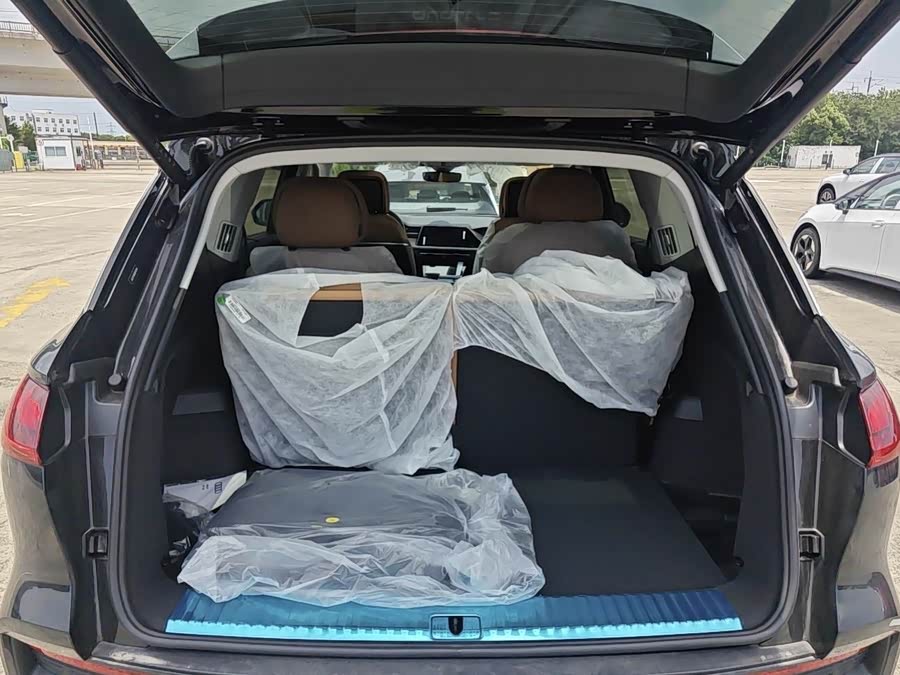 Audi Q6 изображение автомобиля #12