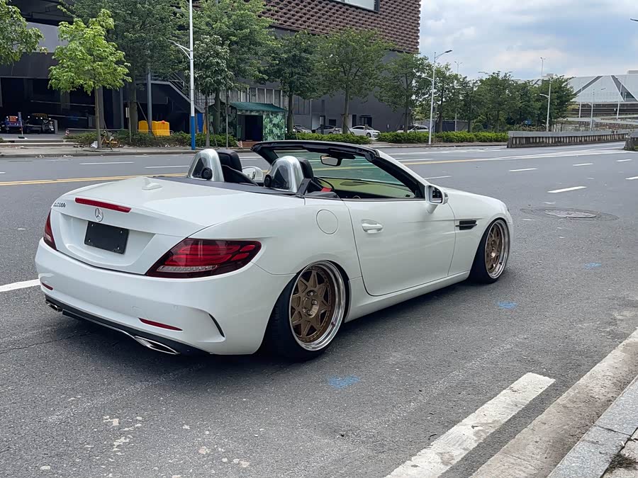 Mercedes-Benz SLC Class 2018 car image #12