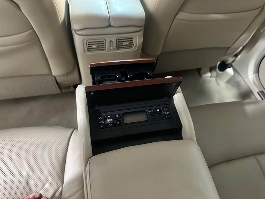 Nissan Fuga 2006 car image #12