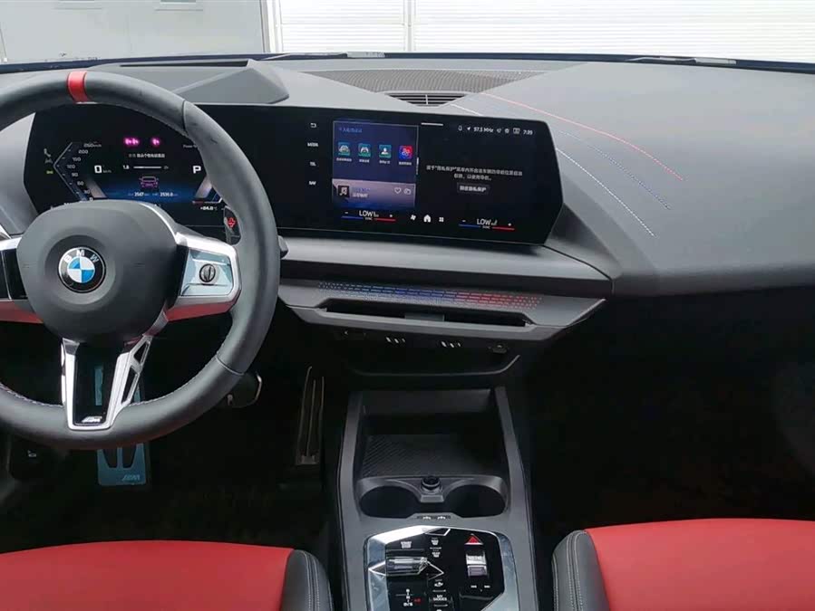 BMW M235L 2024 #12 BMW M235L 2024 car image #12