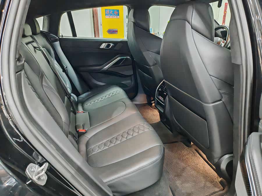 BMW X6 M 2021 car image #12