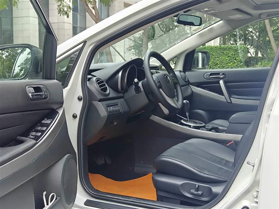 Mazda CX-7 (Imported) 2010 car image #12