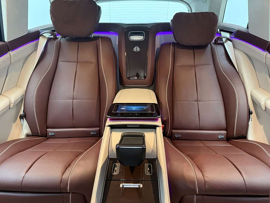 Mercedes-Benz Maybach GLS 2022 #12 Mercedes-Benz Maybach GLS 2022 car image #12