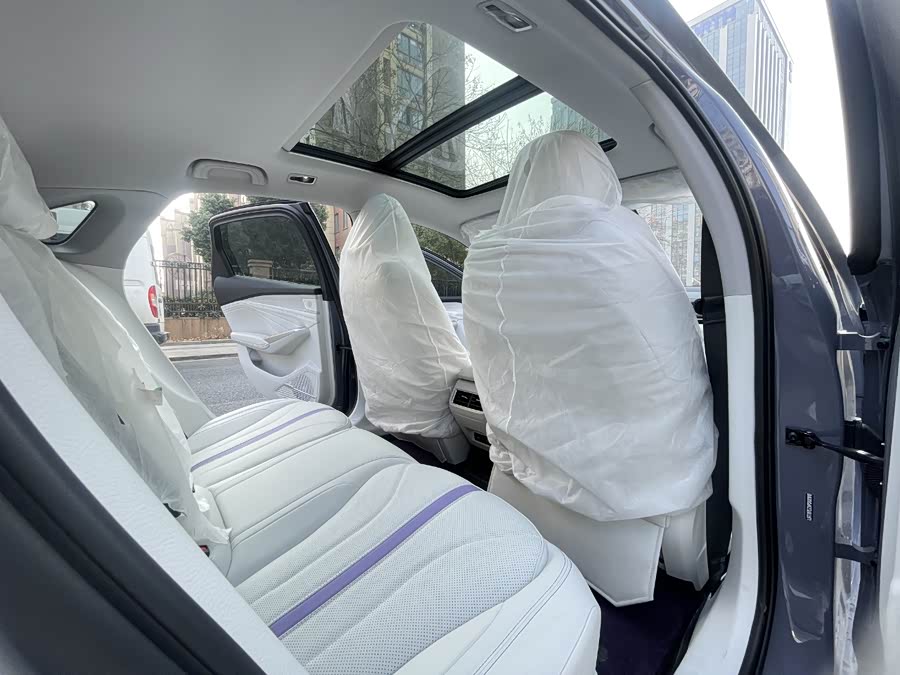 GEELY 2023 car image #12
