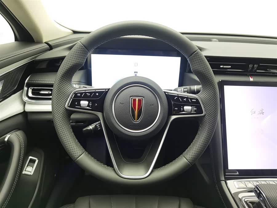 HongQi H5 PHEV 2025 #12 HongQi H5 PHEV 2025 car image #12