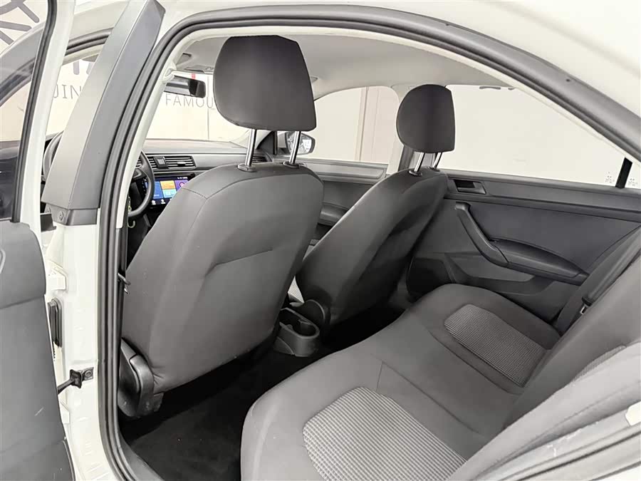 Volkswagen Santana 2022 immagine di auto #12