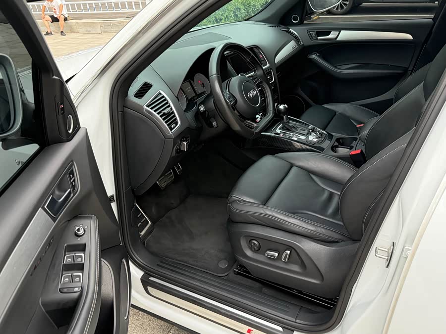 Audi SQ5 2016 #12 Audi SQ5 2016 изображение автомобиля #12