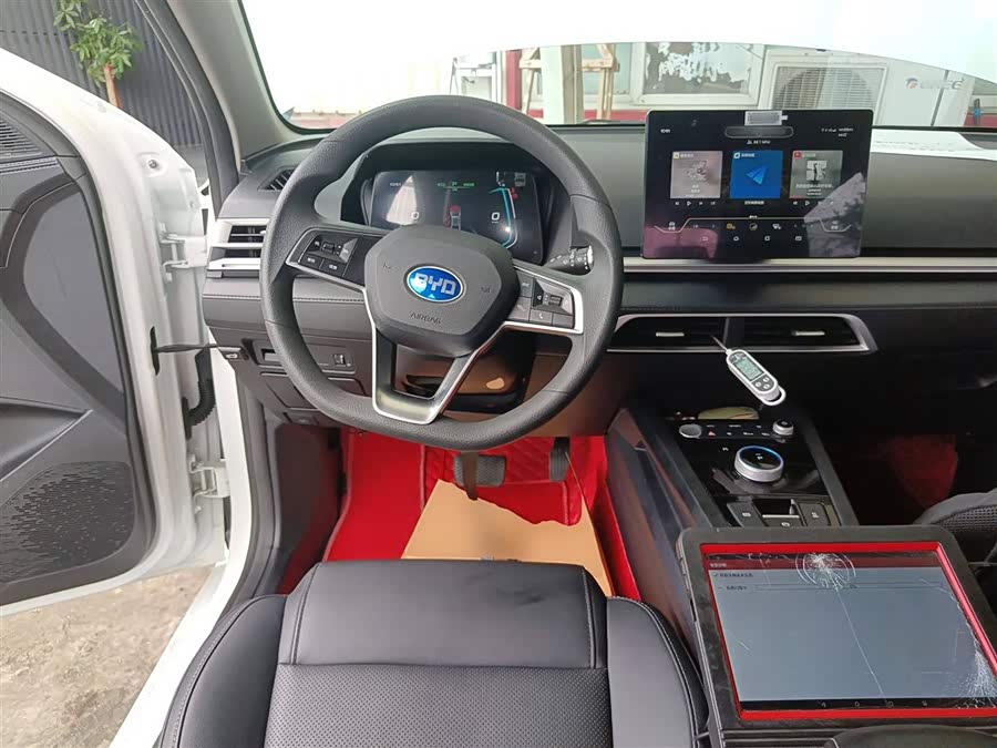 BYD e3 2022 изображение автомобиля #12