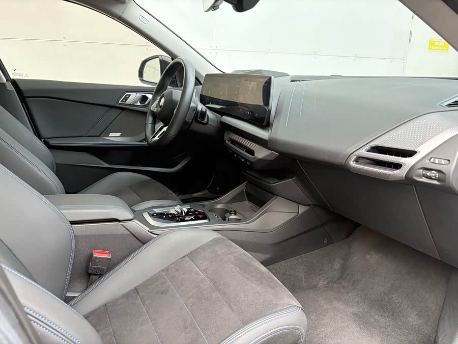 BMW 2 Series 2024 car image #12