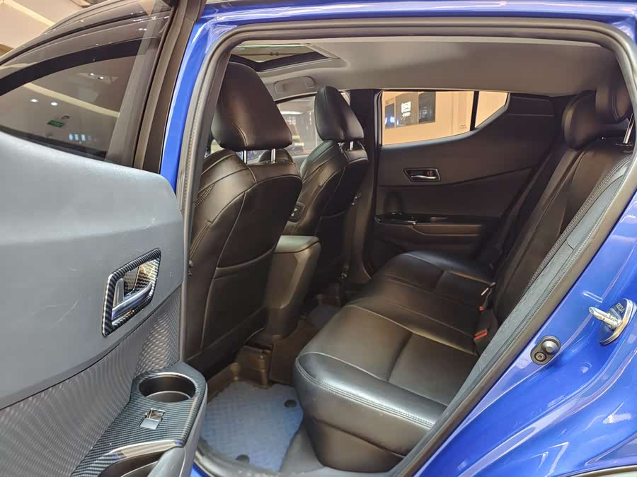 Toyota Izoa 2022 car image #12