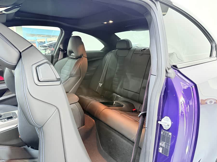 BMW M240i 2025 immagine di auto #12